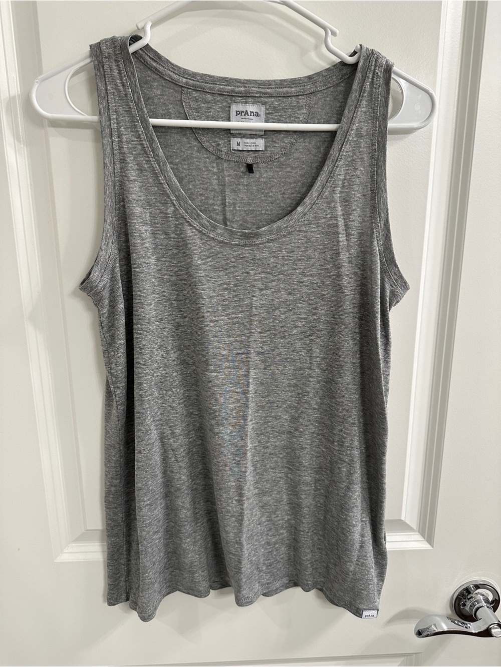 prAna Women's Cozy Up Gray Scoop Neck Tank Top - medium